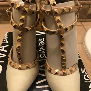 NWB Wild Diva Lounge Adora Pumps